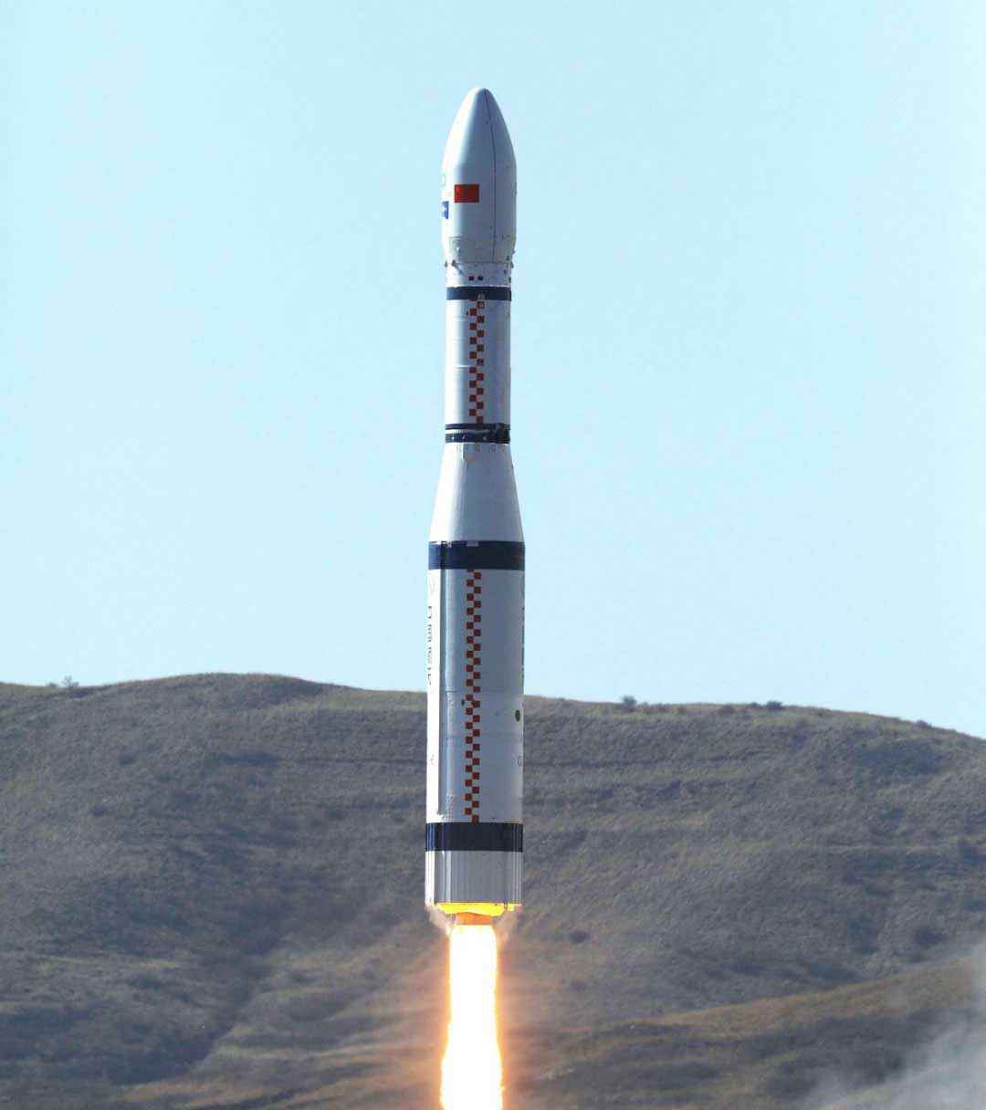 2020年，疫情考验下 星空官方网站-星空online(中国)助力首颗空事卫星成功发射！